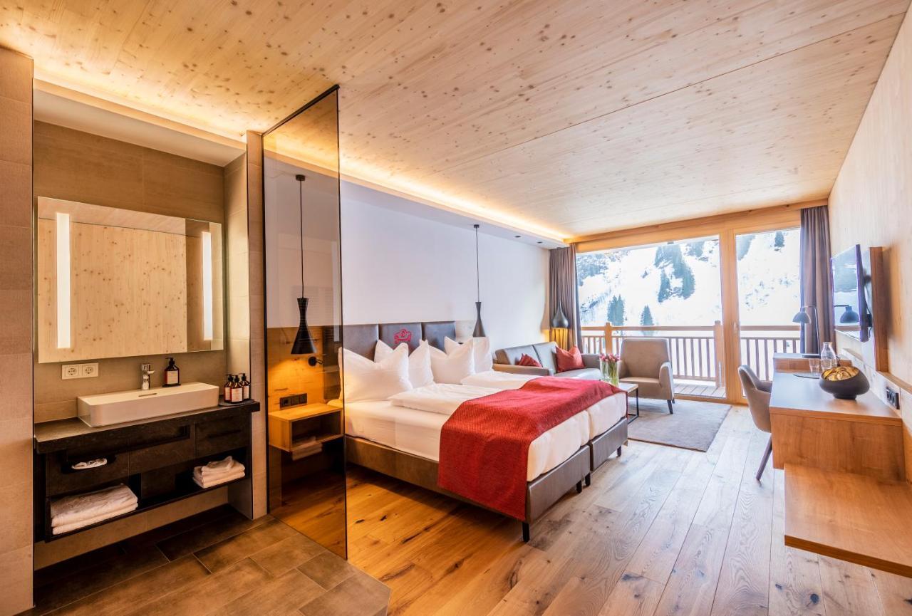 Damuelser Hof - Wellness & Hotel